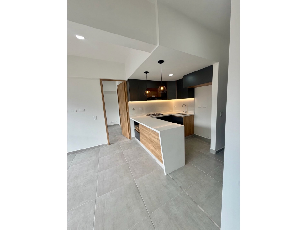 Venta aparamento en aki/ sector fabricato