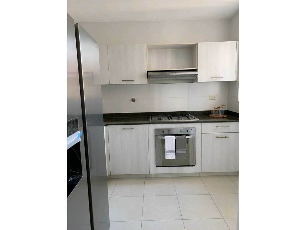 VENTA APARATAMENTO AMOBLADO EN TORRES DE VERSALLES 94M2 3RC — foto 3