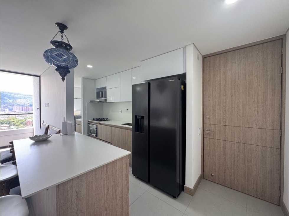 Venta apartaestudio con balcón. Envigado, El Señorial. Ud. Completa. — foto 6