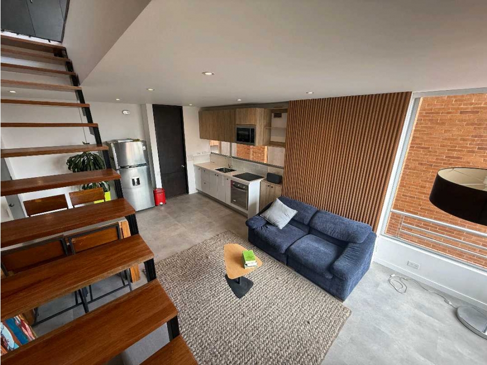 Venta Apartaestudio Dúplex Remodelado Rosales Bajo — foto 2