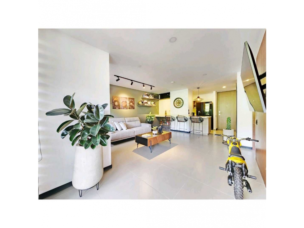 Venta apartaestudio en Envigado loma las brujas cerca a CC City Plaza — foto 2