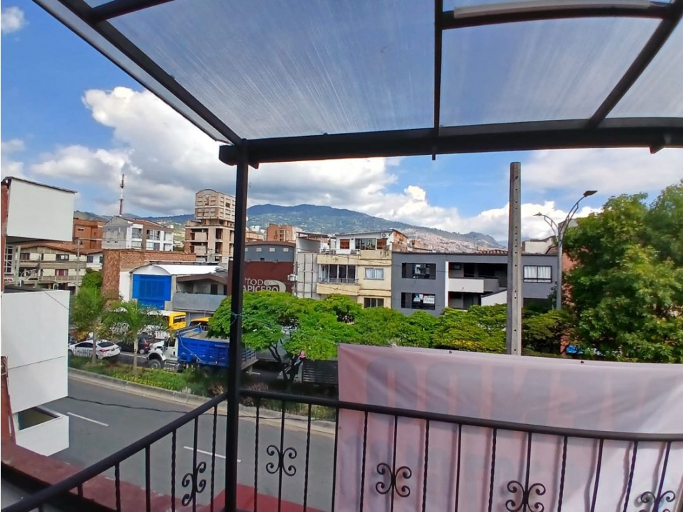 Venta Apartaestudio en La América