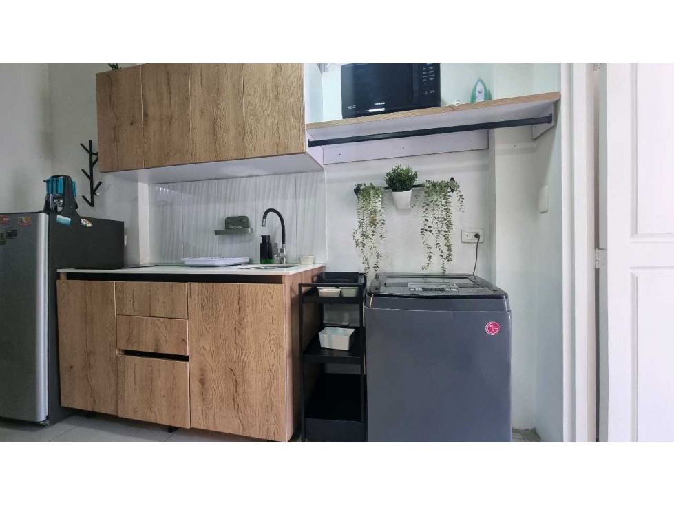 Venta Apartaestudio Airbnb La Castellana Medellín