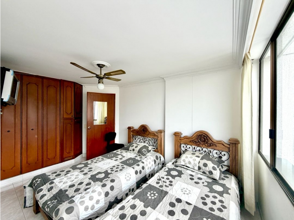 VENTA APARTAESTUDIO PISO 12 CON PARQUEADERO PROPIO- EDIFICIO ALFÉREZ — foto 4