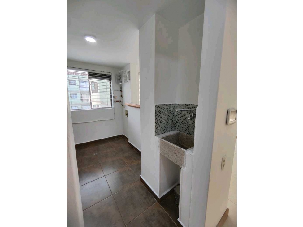 Venta apartaestudio remodelado - Laureles — foto 4