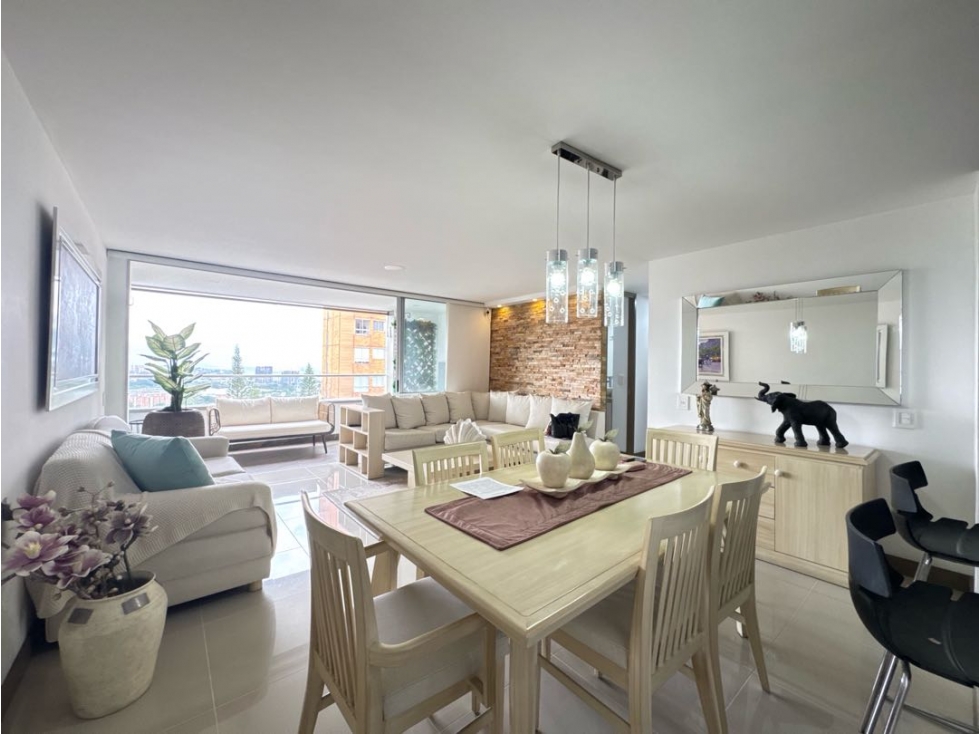 VENTA APARTAMEMTO ENVIGADO 110m2 a 2minutos AV POBLADO
