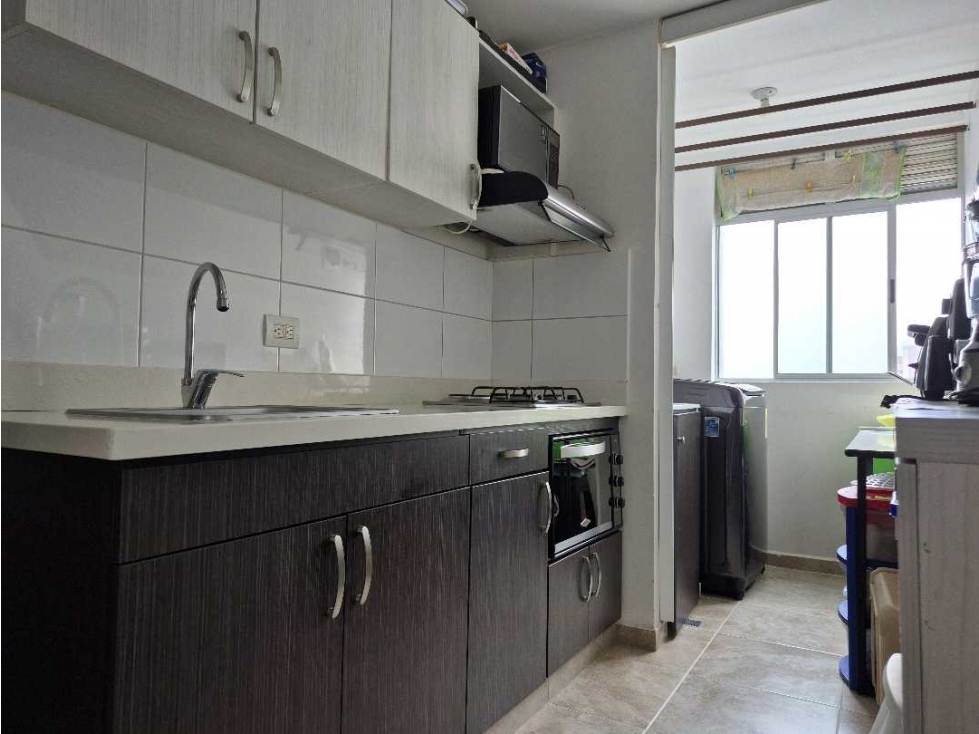 Venta apartamento 103.5m2 en Suramérica, Itagüí, en unidad completa — foto 2