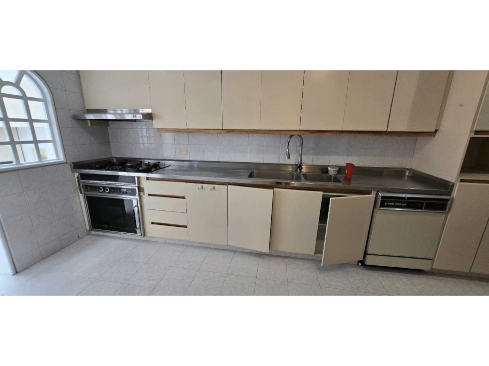 VENTA APARTAMENTO 200m2 + TERRAZA INTERNA REMODELAR CHICO CLL 92 — foto 5