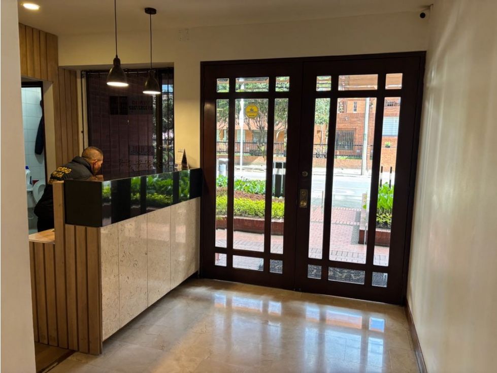 VENTA APARTAMENTO 226m2 + BALCON EXTERIOR REMODELADO CHICO — foto 4