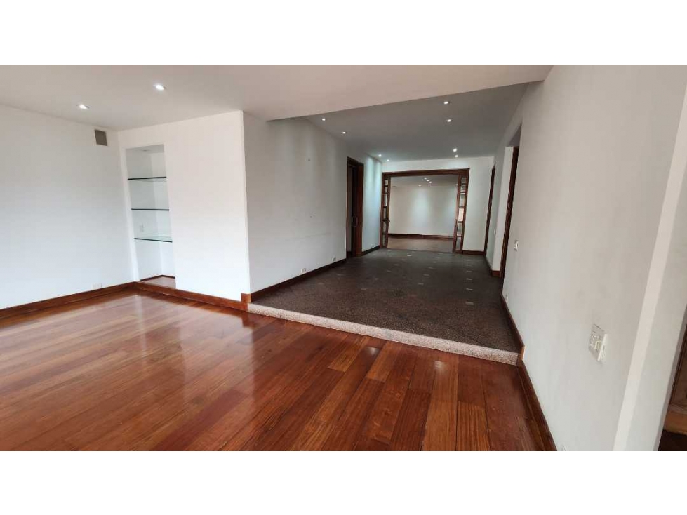 VENTA APARTAMENTO 375M2 4H/1E/4G/1D BALCON RÓSALES BAJO