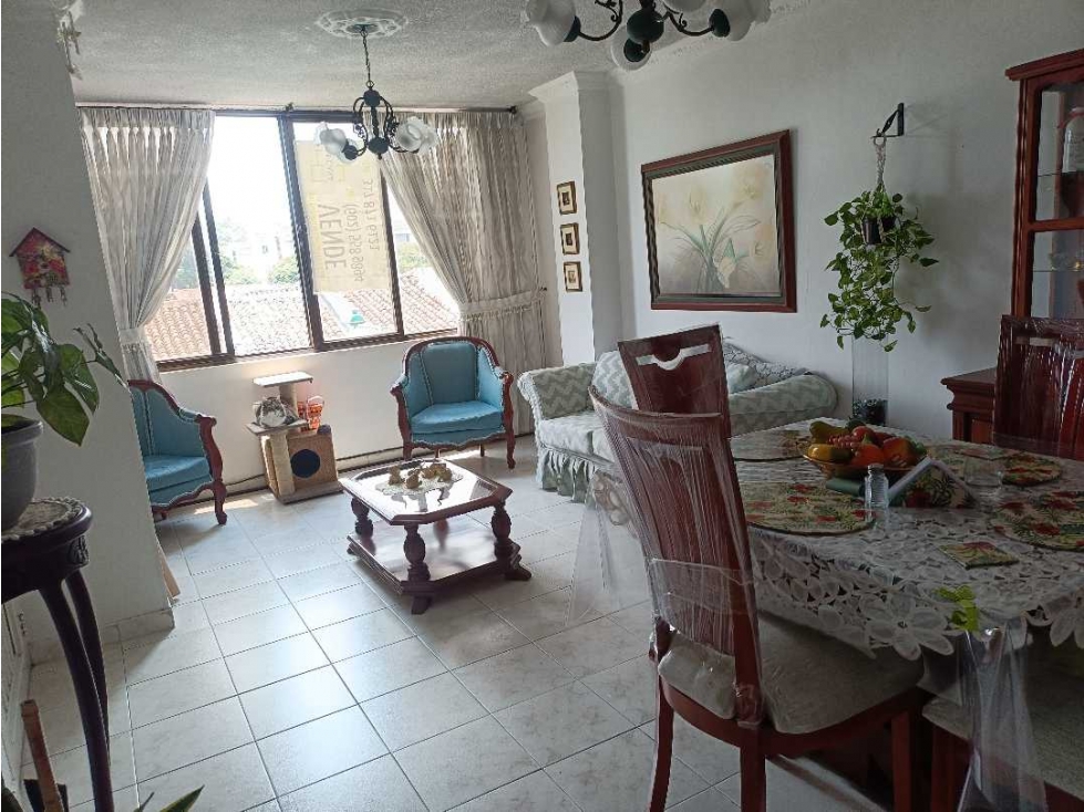 VENTA APARTAMENTO 3 PISO CAPRI IC10407149