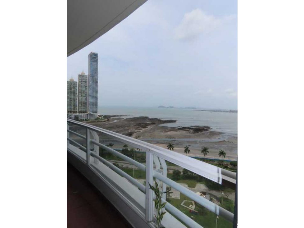 VENTA APARTAMENTO 3R3C+3B+3PARKING AVENIDA BALBOA