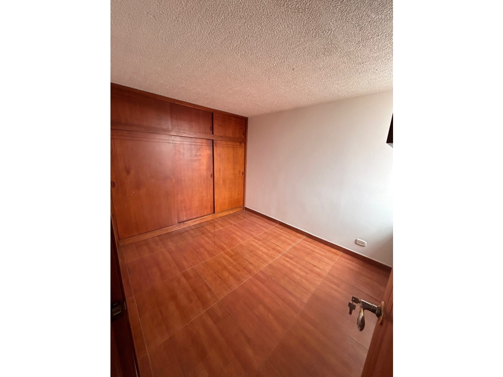 Venta Apartamento 45 m2, 3 hab, 1 b, 0 g, Tintal Sur, Bosa - 2