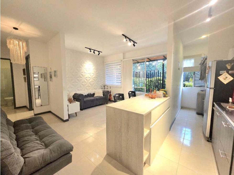 Venta Apartamento 61 m2 mas 16 m2 Terraza. El Esmeraldal. Envigado — foto 2