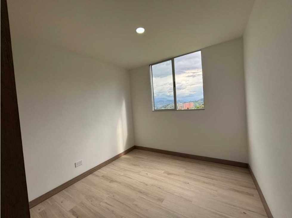 Venta apartamento 61m2, La Estrella, unidad completa — foto 4