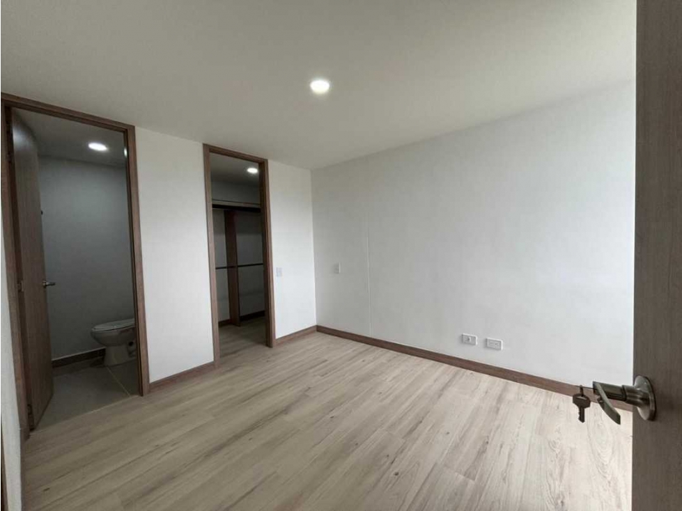 Venta apartamento 61m2, La Estrella, unidad completa — foto 6