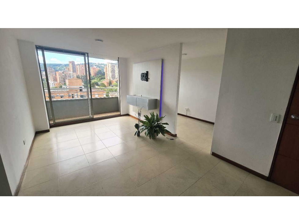 VENTA APARTAMENTO 74 m2 EL POBLADO TRV INFERIOR
