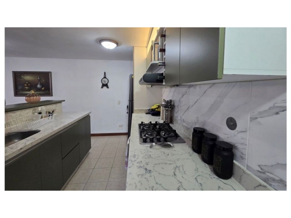 Venta apartamento 82.4m2 con parqueadero en parte plana Sabaneta — foto 5