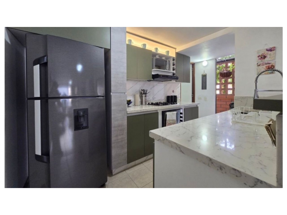 Venta apartamento 82.4m2 con parqueadero en parte plana Sabaneta — foto 6