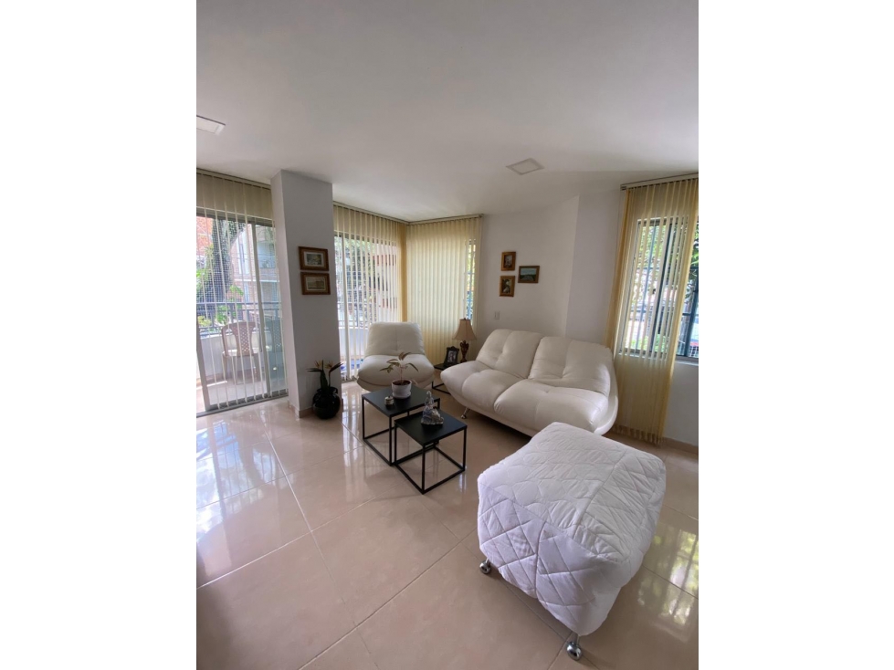 Venta apartamento 90 mtr2 con parqueadero privado en cabañas