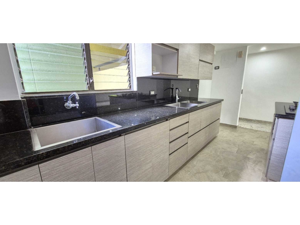 Venta apartamento 90m2 La Mota, Medellín, excelente ubicación