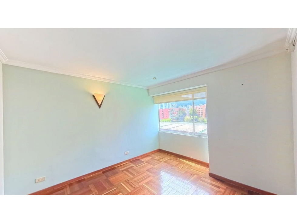 Venta Apartamento 95 m2, 3 hab, 2 b, 2 g, Chico Lago, Chapinero — foto 2