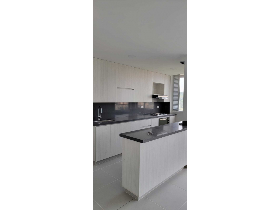 Venta apartamento 97 m2 Suramérica, Itagüí, unidad muy completa