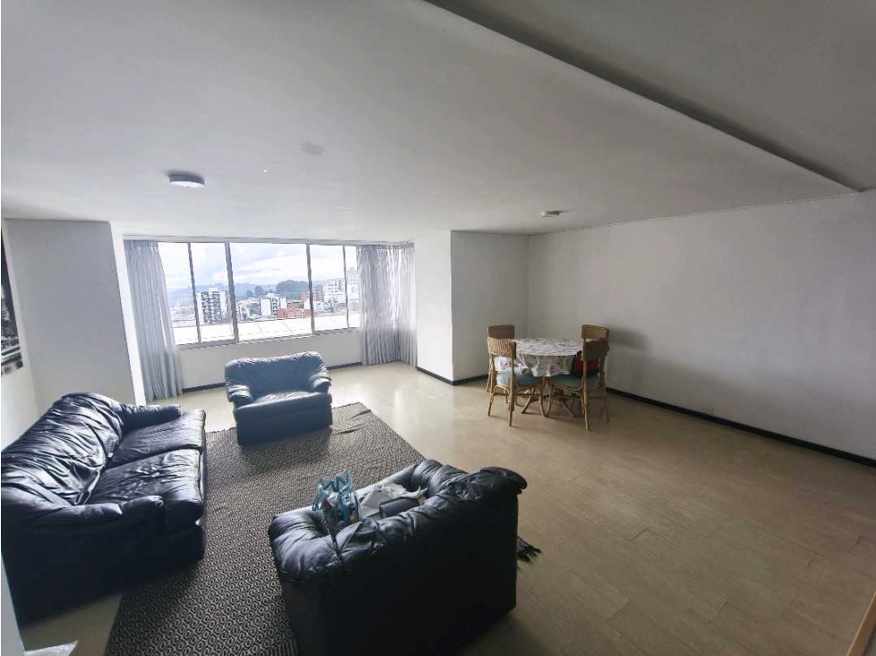 Venta Apartamento A Avenida Santander COD10035671