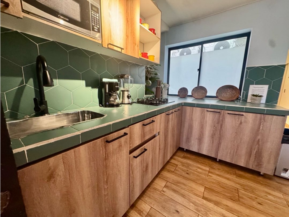 VENTA APARTAMENTO AMOBLADO EN MANILA EL POBLADO EXCELENTE PARA AIRBNB — foto 3