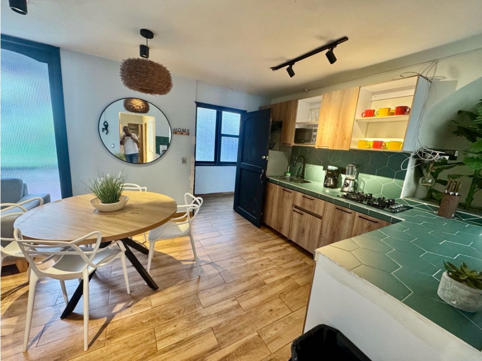 VENTA APARTAMENTO AMOBLADO EN MANILA EL POBLADO EXCELENTE PARA AIRBNB — foto 4