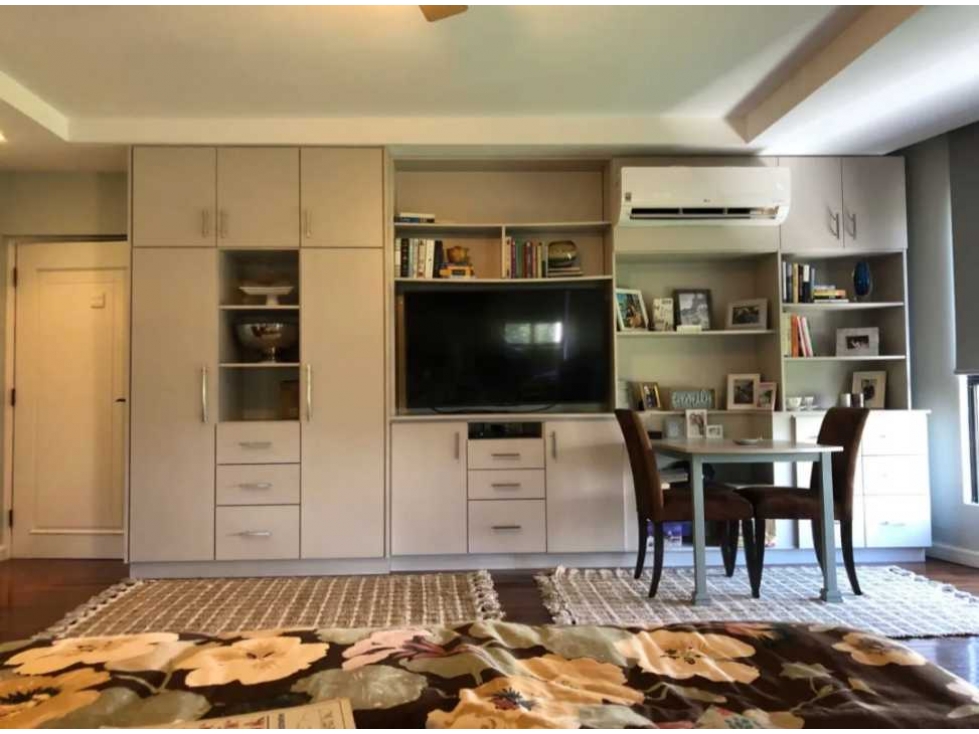 APARTAMENTO EN VENTA AMPLIO L/B 400MTS2 LA CRESTA — foto 4