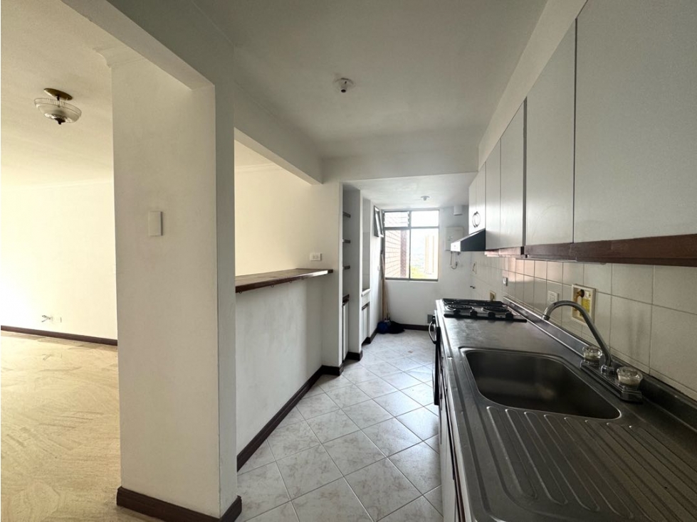 Venta apartamento, balcón con vista panorámica. El Poblado. Castropol. — foto 4