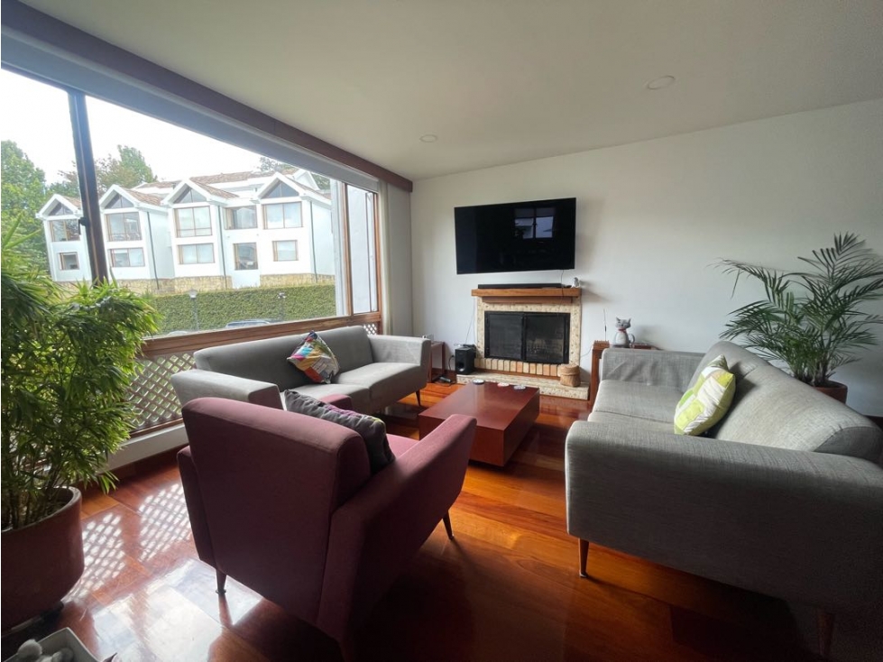 VENTA APTO DUPLEX EN BALCÓN DE LINDARAJA — foto 2