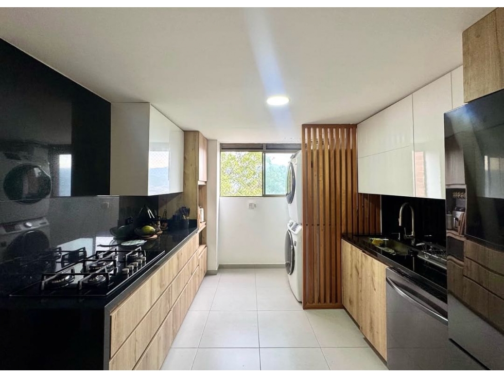 Venta apartamento vista verde. El Poblado, San Lucas. U completa. — foto 3