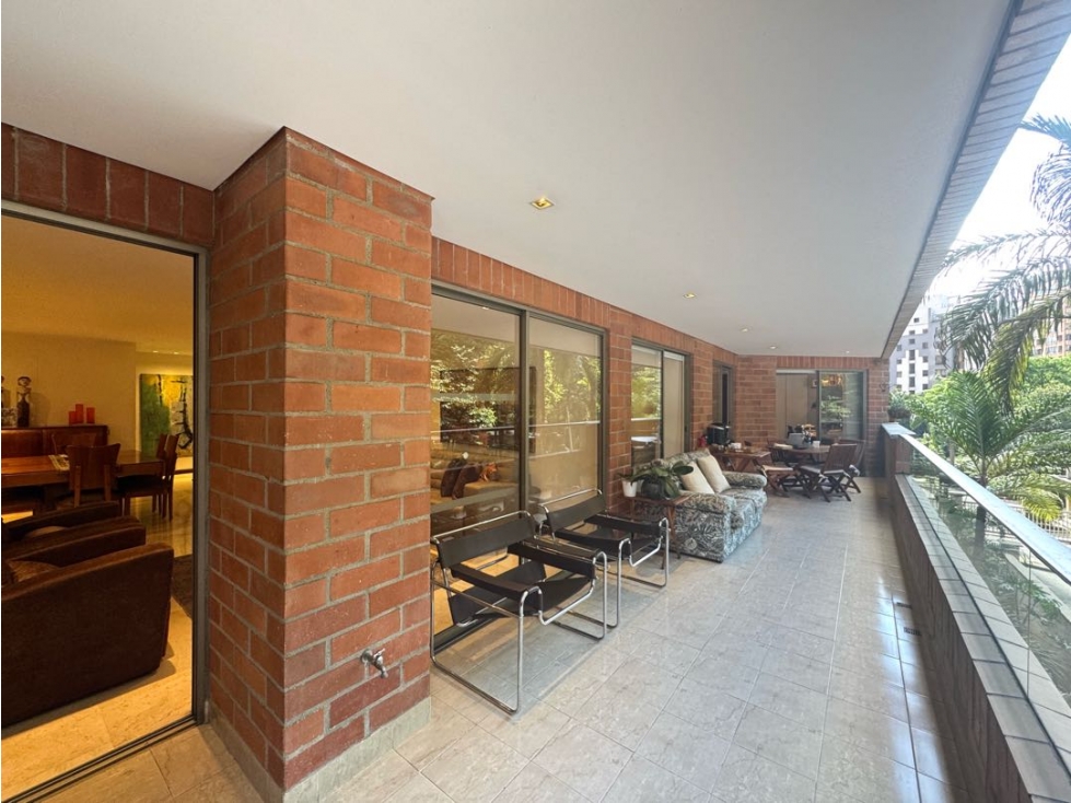 Venta apartamento balcón+terraza, Poblado, Tomatera. U Completa.