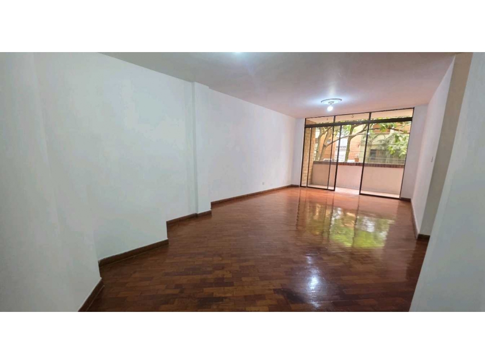 VENTA DE APARTAMENTO EN MEDELLIN - CONQUISTADORES — foto 2