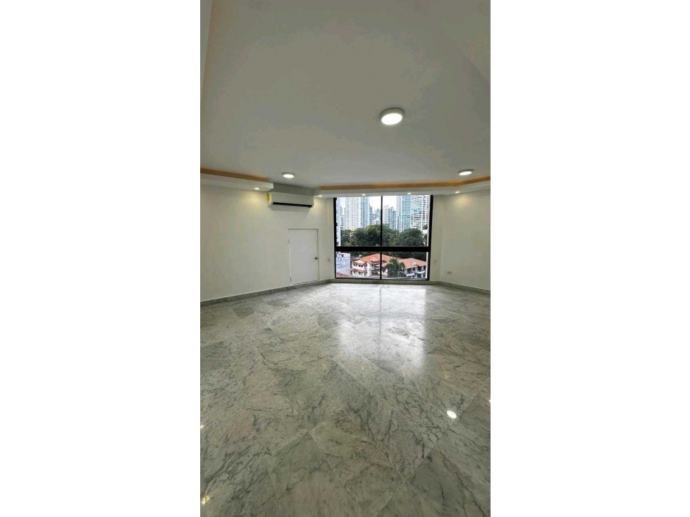 VENTA APARTAMENTO BELLA VISTA AMPLIO PH VISTA TOWER — foto 2