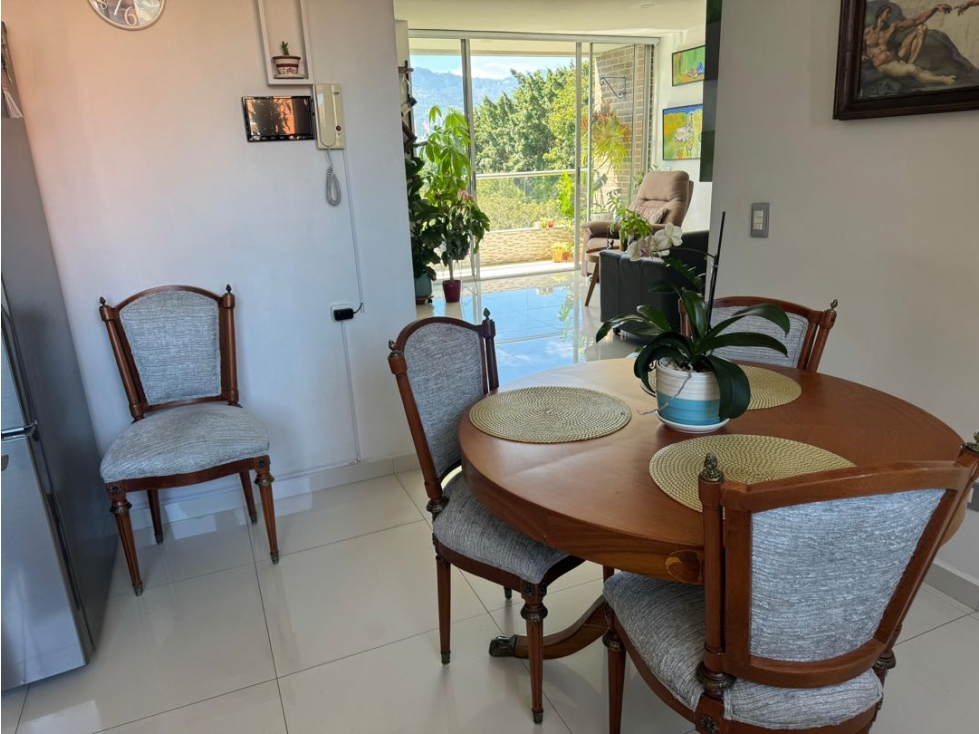 Venta Apartamento Laureles, Sector Nogal 64 m2 escritura, real 90 m2 — foto 6