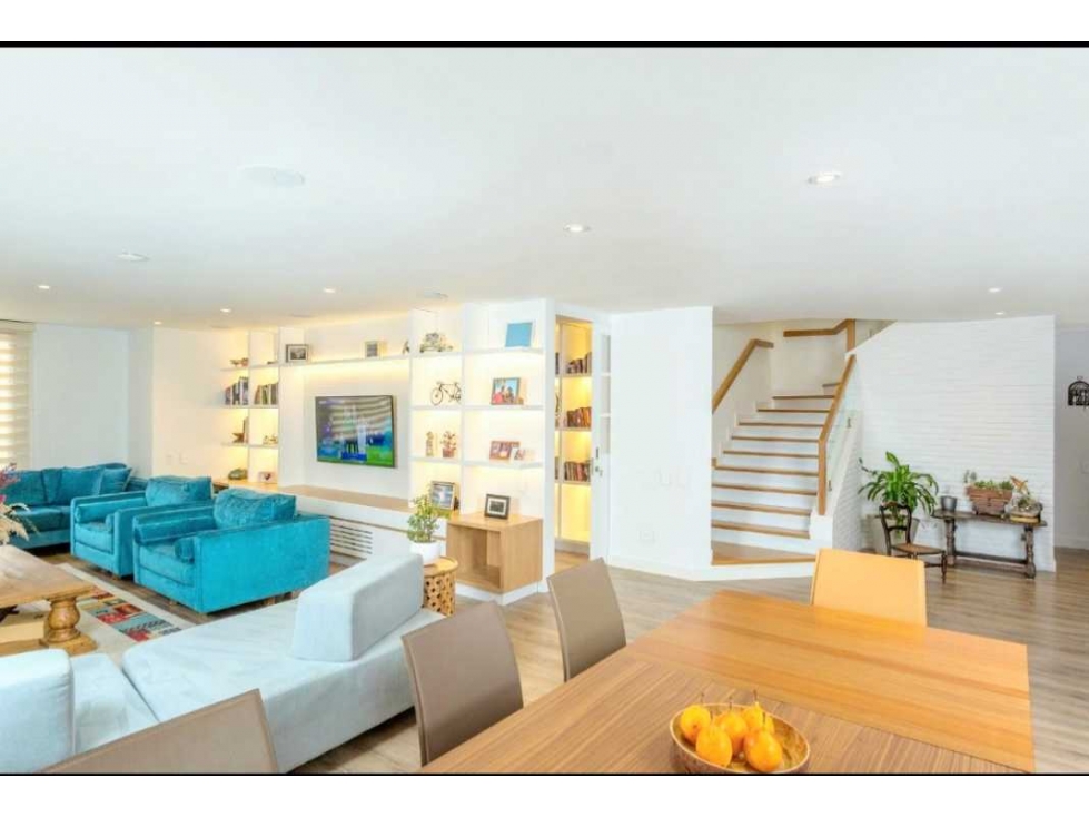 Venta apartamento duplex en Santa Bárbara, Bogotá