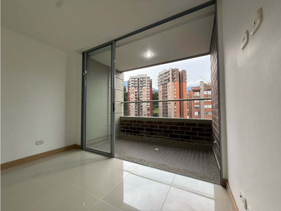 VENTA APARTAMENTO CAMINO VERDE PARTE BAJA — foto 2