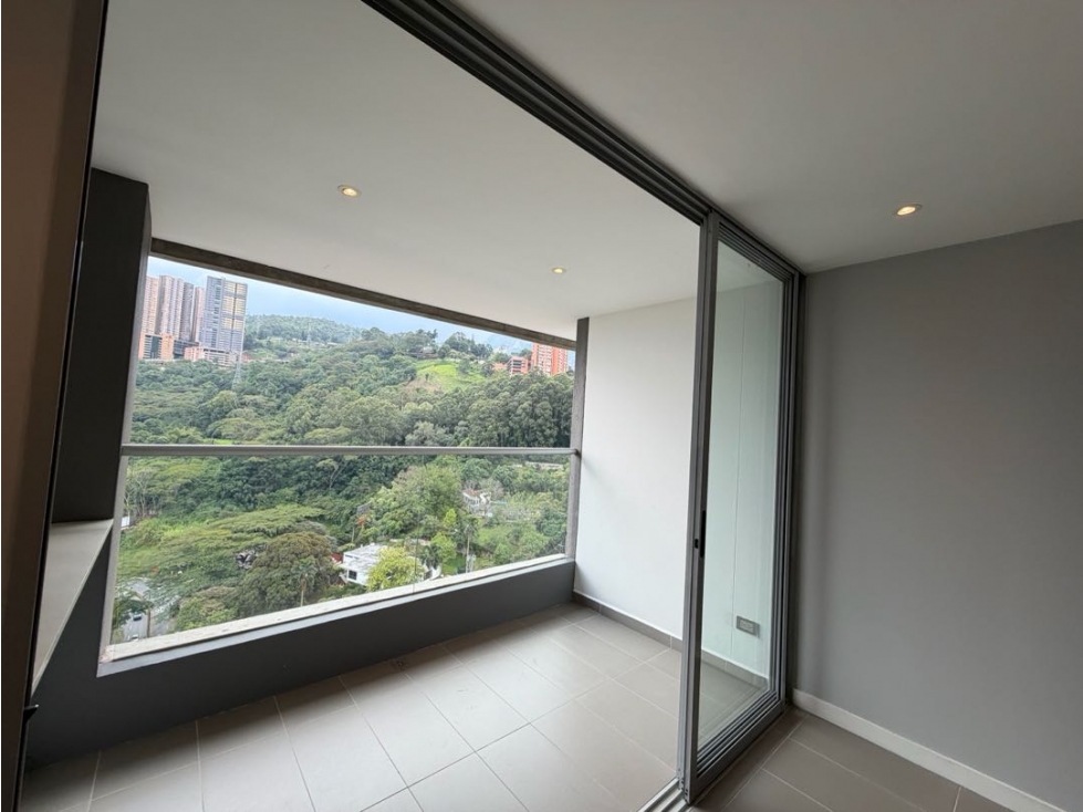 Venta Apartamento Castropol Medellín 80,6 Mts2 — foto 3