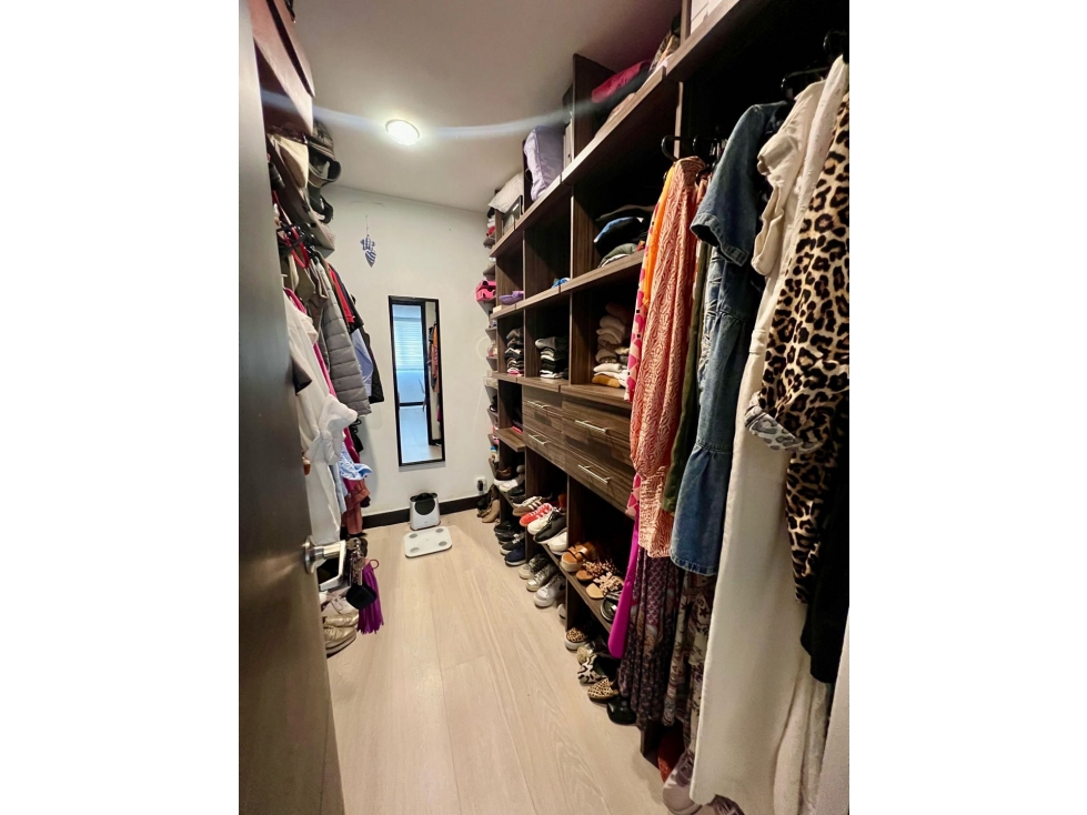 Venta - Apartamento cerca a El Tesoro de 220 m² el poblado-Medellín — foto 6