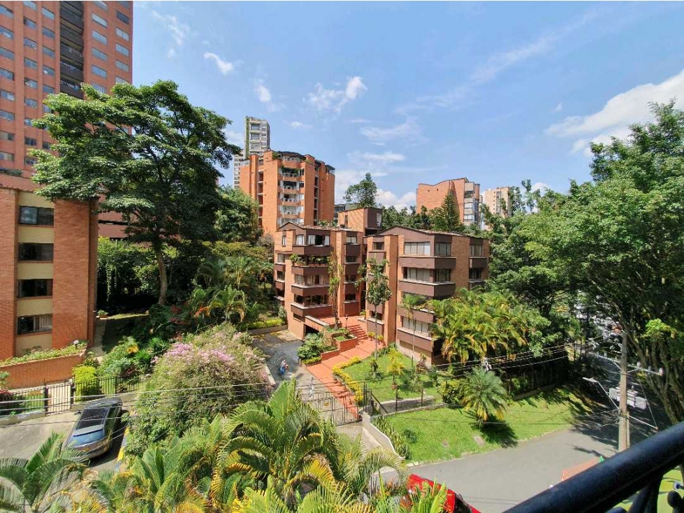 Venta apartamento cerca del Mall Drive in el Poblado Medellín — foto 2