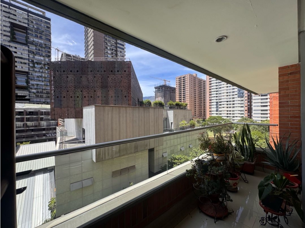 VENTA APARTAMENTO CIUDAD DEL RÍO, MEDELLIN — foto 3