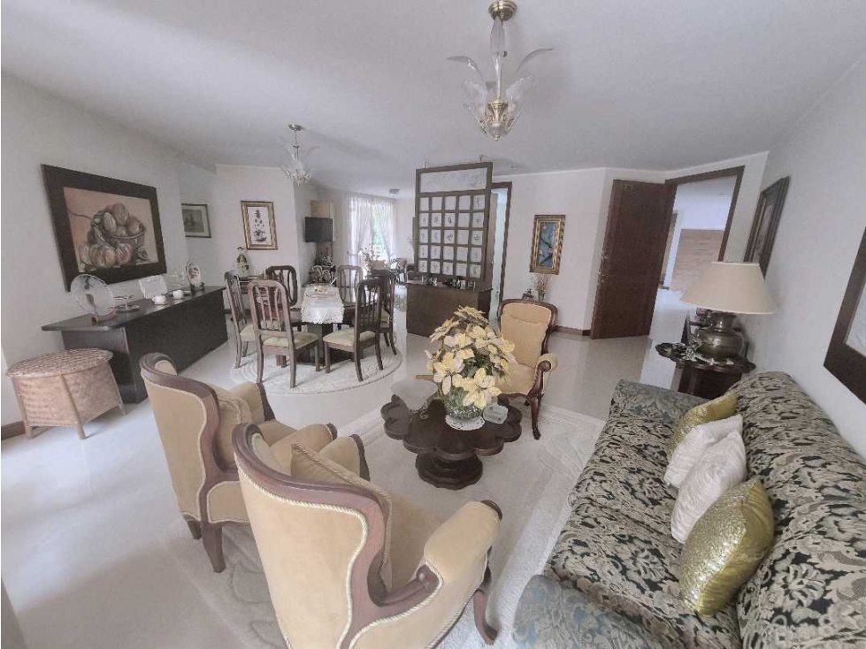 Venta apartamento con amplios espacios y TERRAZA cerca a Oviedo. — foto 6
