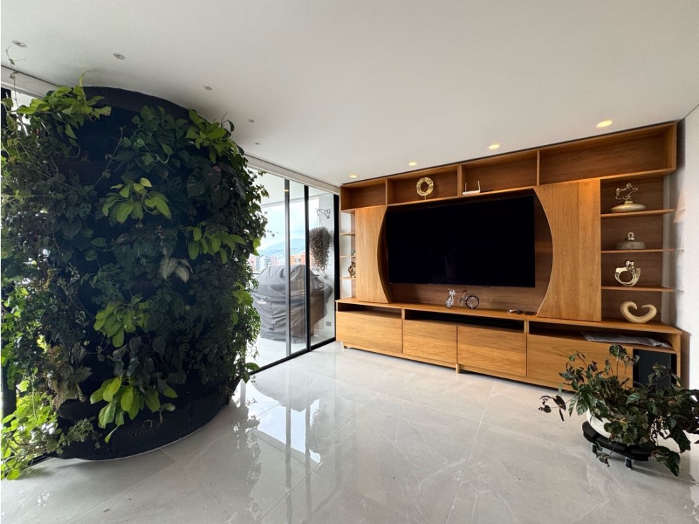 Venta apartamento amoblado. El Poblado, La Superior. Ud. Completa. — foto 2