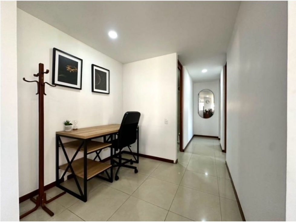 Venta apartamento con balcón. El Poblado, Lalinde. — foto 6