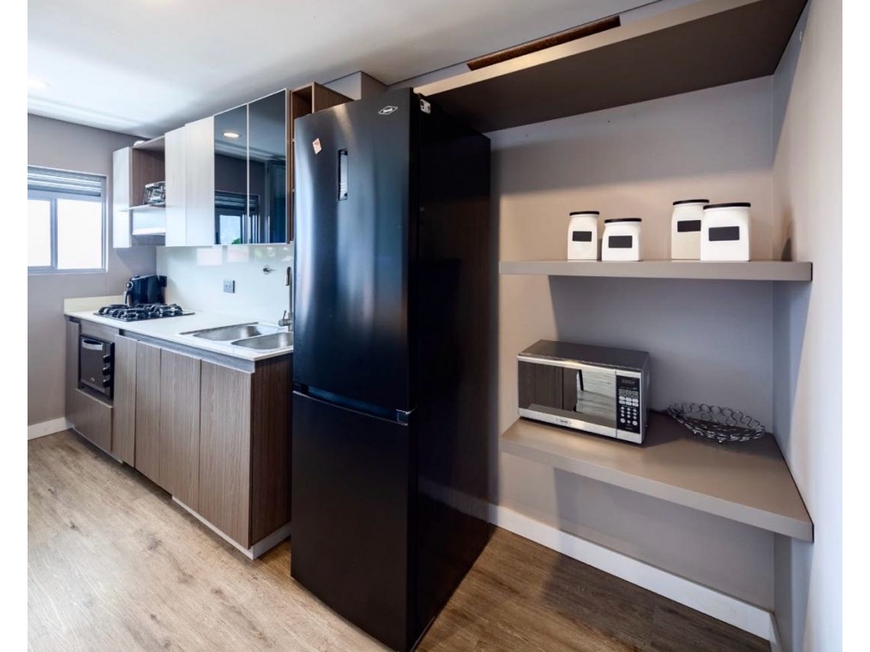Venta apartamento con balcón, Envigado. Los Mesa. Ud. Completa. — foto 6