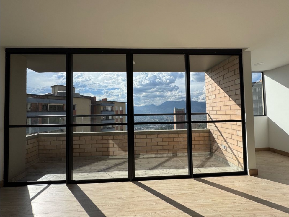 Venta apartamento con balcón, Loma del Indio — foto 2