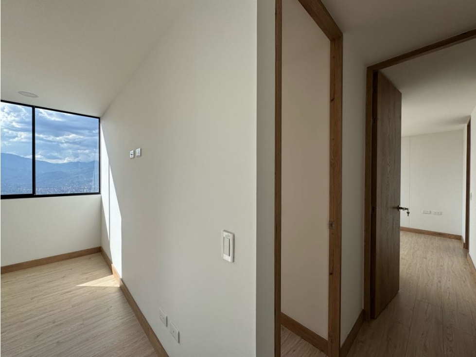 Venta apartamento con balcón, Loma del Indio — foto 5